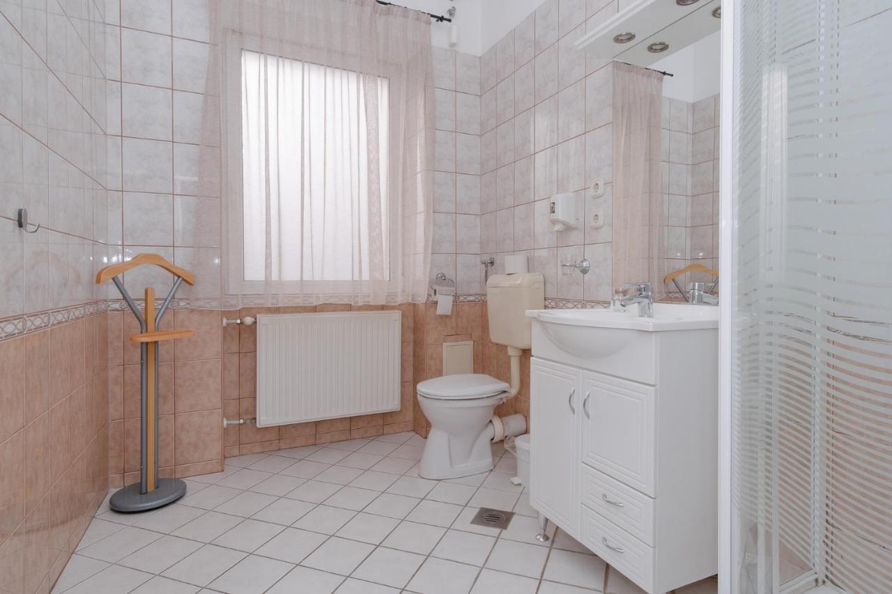 Oazis Panzio Bed and Breakfast Nagykanizsa Εξωτερικό φωτογραφία