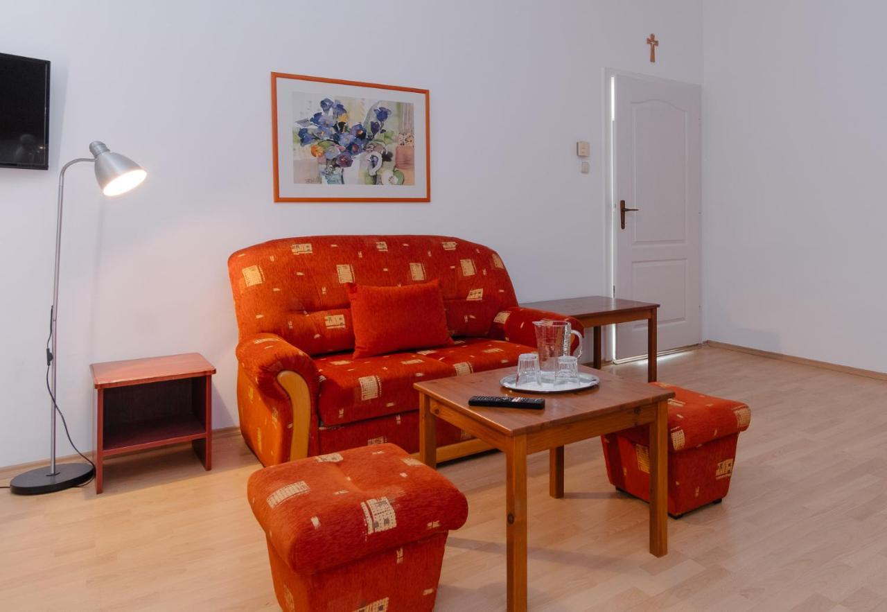 Oazis Panzio Bed and Breakfast Nagykanizsa Εξωτερικό φωτογραφία