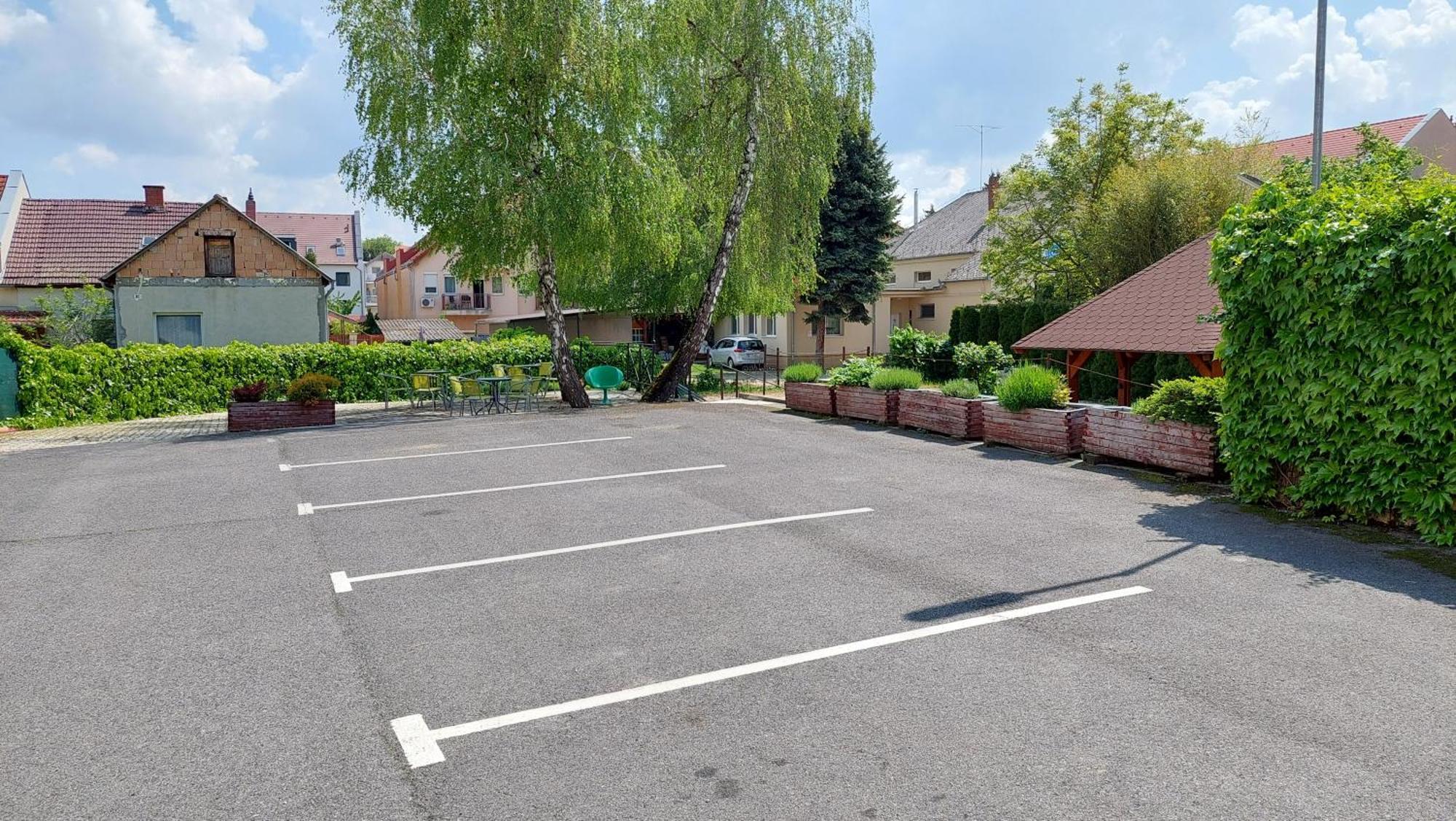 Oazis Panzio Bed and Breakfast Nagykanizsa Εξωτερικό φωτογραφία