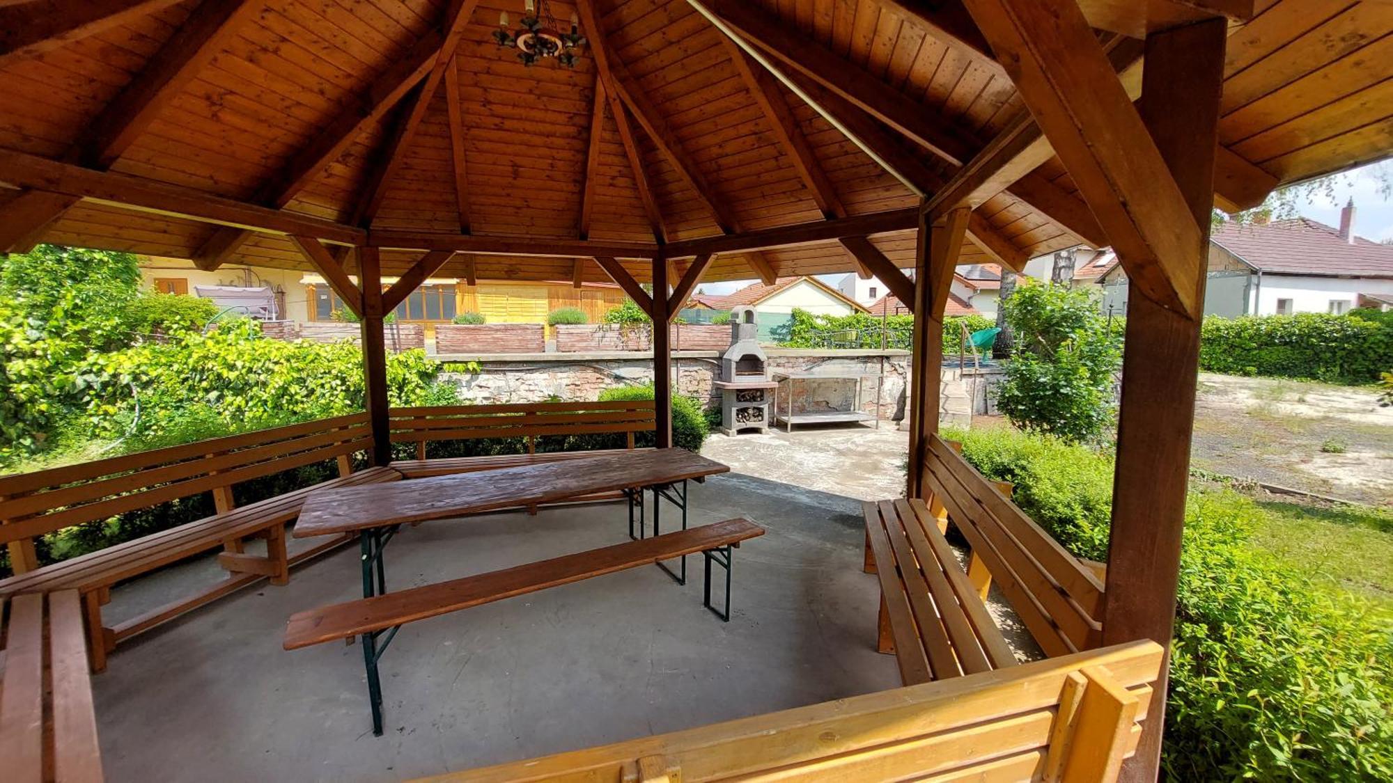 Oazis Panzio Bed and Breakfast Nagykanizsa Εξωτερικό φωτογραφία